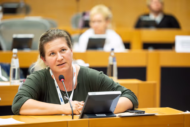 Fotagrafa 12: EPAS seminar for teachers on 2024 on European Elections