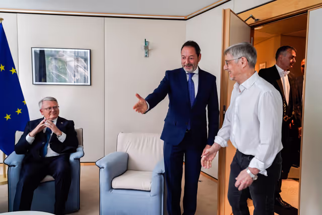 Fotografie 5: Eurovision Debate 2024 with Lead Candidates.- Arrival of the candidates