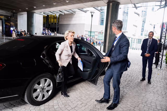 Fotografie 20: Eurovision Debate 2024 with Lead Candidates.- Arrival of the candidates