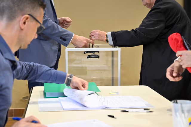 Fotografie 23: European elections 2024  - Ambiance shots of polling stations in France
