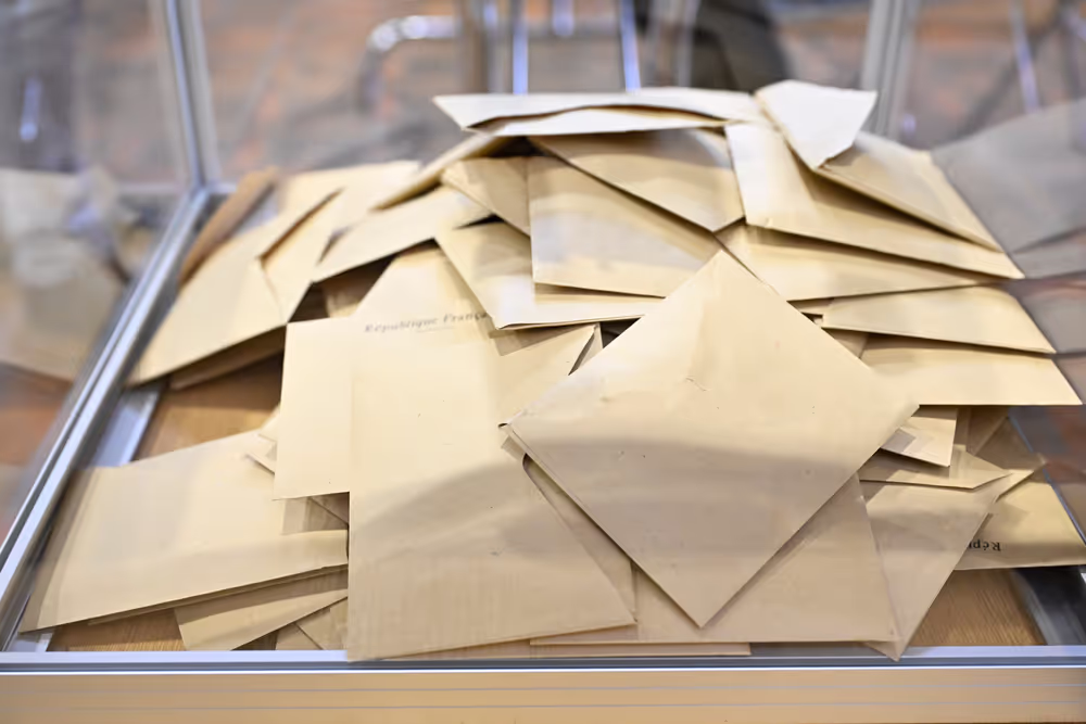 European elections 2024  - Ambiance shots of polling stations in France