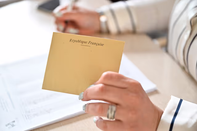 Fotografie 9: European elections 2024  - Ambiance shots of polling stations in France