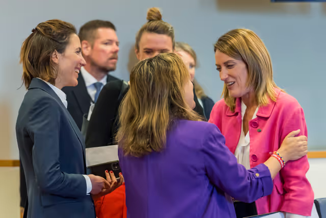 Photo 9 : Meeting of the EP Conference of President