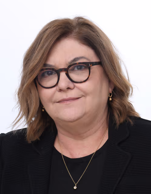 Fotagrafa 9: Romanian MEPs official portraits - 10th Parliamentary term.