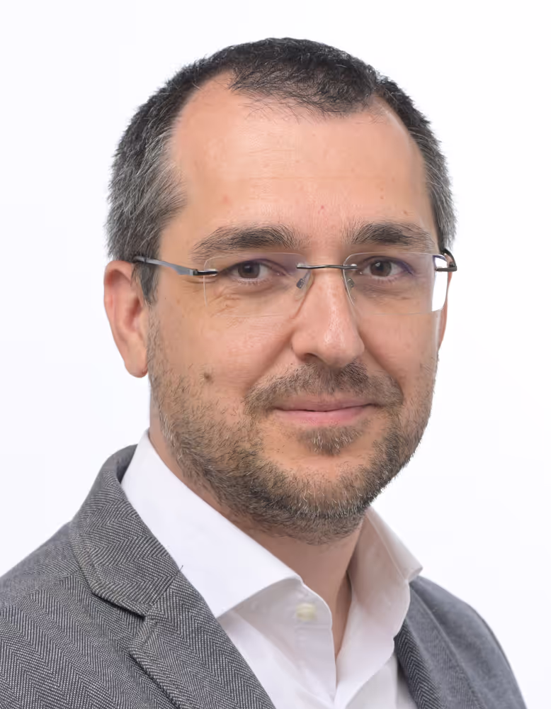 Romanian MEPs official portraits - 10th Parliamentary term.