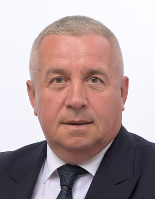 Fotagrafa 8: Romanian MEPs official portraits - 10th Parliamentary term.