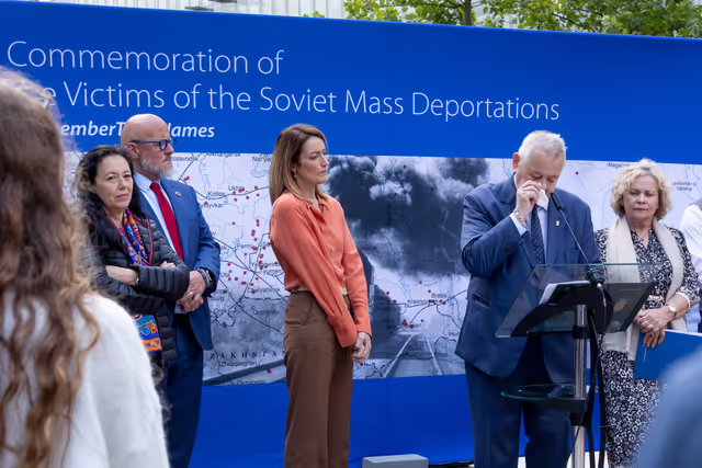 Fotagrafa 32: Commemoration of the Victims of Soviet Mass Deportations