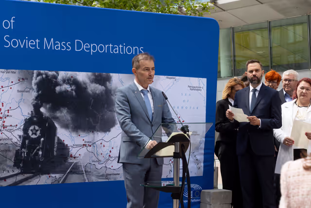 Fotagrafa 15: Commemoration of the Victims of Soviet Mass Deportations