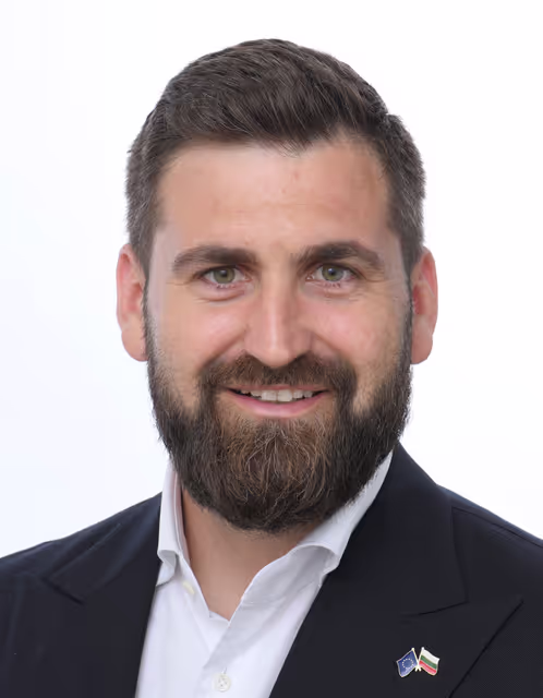 Fotografija 14: Bulgarian MEPs official portraits - 10th Parliamentary term.