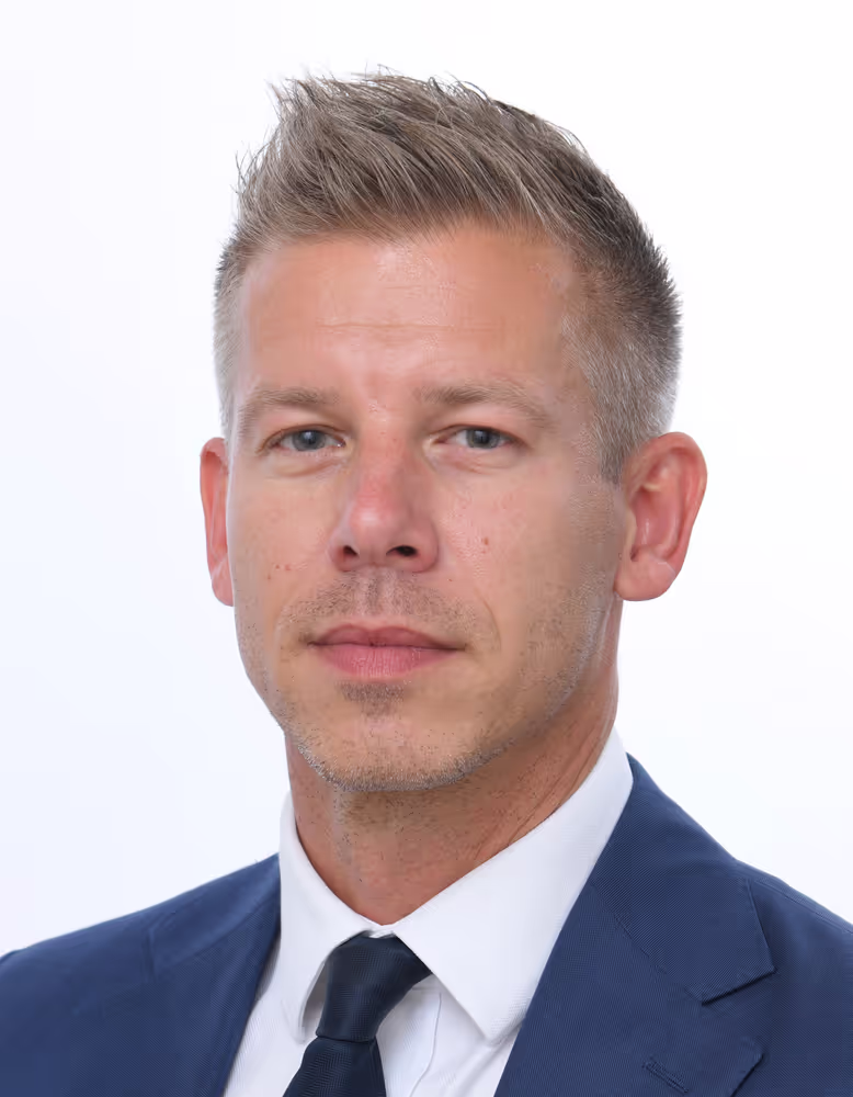 Hungarian MEPs official portraits - 10th Parliamentary term.