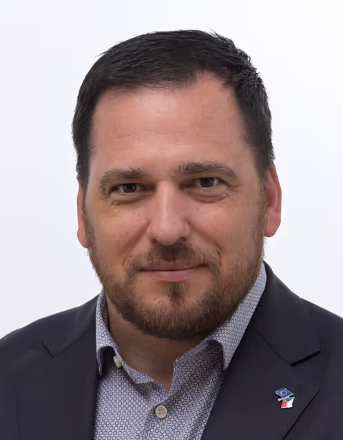 Fotografie 14: Czech MEPs official portraits - 10th Parliamentary term.