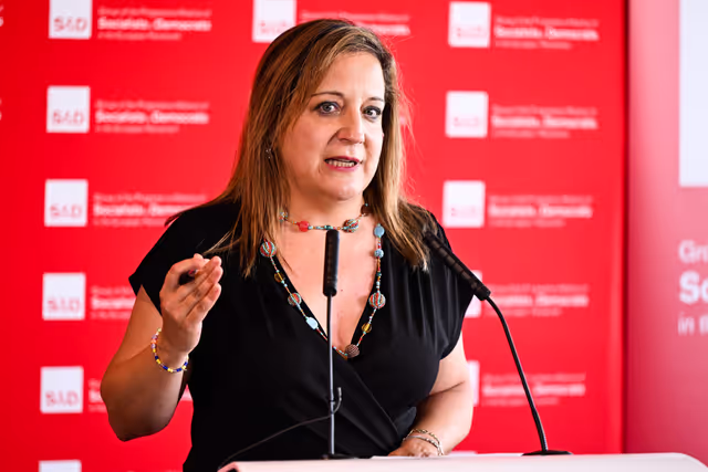 Foto 6: S&D Group press point