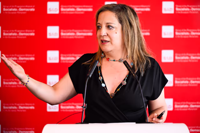 Foto 5: S&D Group press point