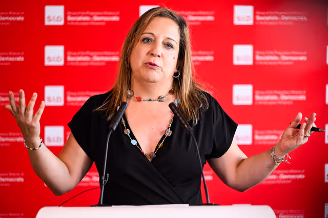 Foto 3: S&D Group press point