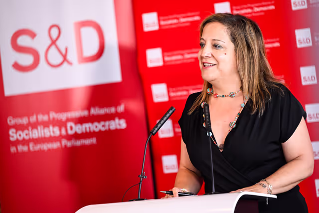 Foto 8: S&D Group press point