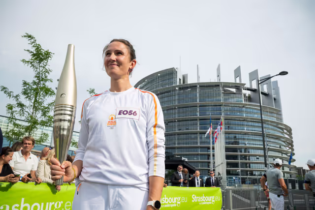 Photo 10: Olympics flame in the EP Strasbourg