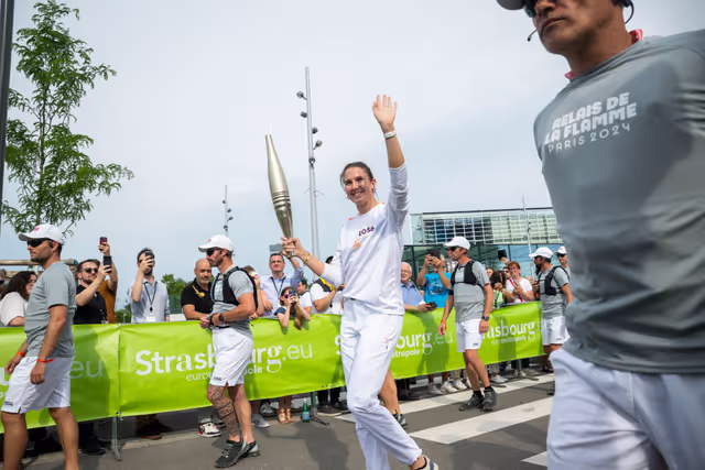 Photo 2: Olympics flame in the EP Strasbourg