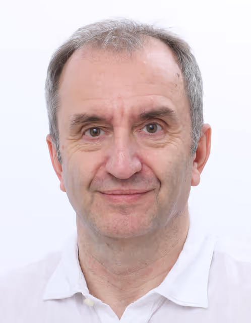 Fotografie 5: Hungarian MEPs official portraits - 10th Parliamentary term.