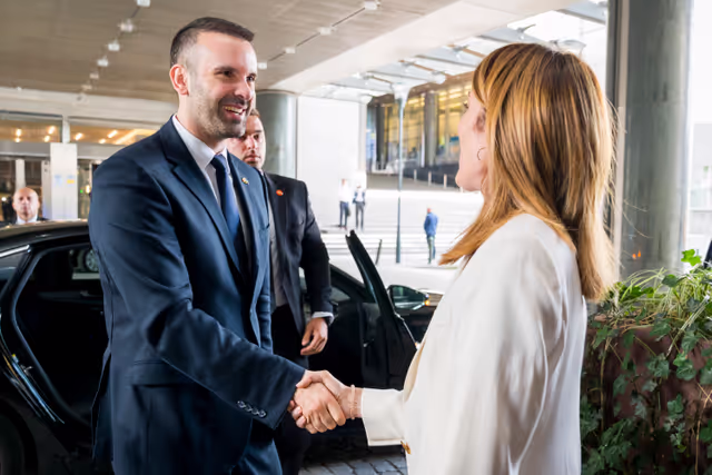 Zdjęcie 11: Roberta METSOLA, EP President meets with Milojko SPAJIC, Prime Minister of Montenegro