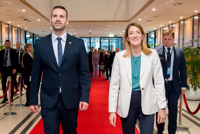 Zdjęcie 10: Roberta METSOLA, EP President meets with Milojko SPAJIC, Prime Minister of Montenegro