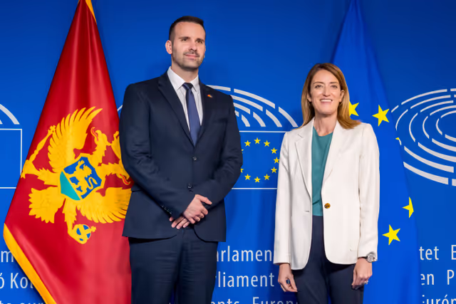 Zdjęcie 8: Roberta METSOLA, EP President meets with Milojko SPAJIC, Prime Minister of Montenegro