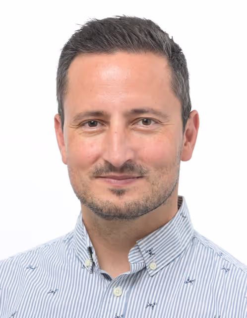 Fotagrafa 14: Romanian MEPs official portraits - 10th Parliamentary term