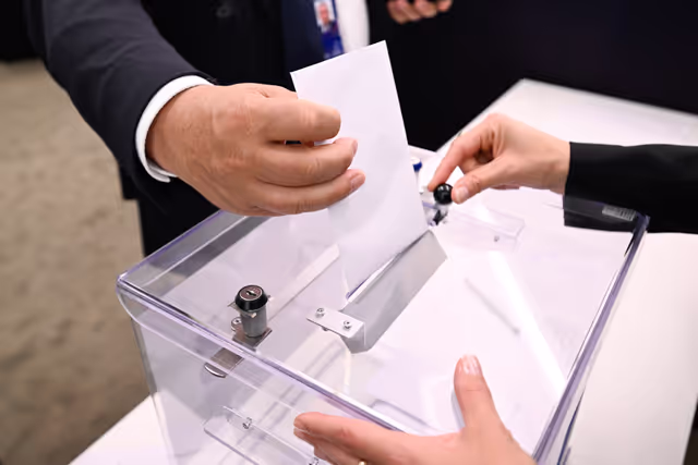 Foto 44: EP Plenary session - Election of the Vice-Presidents of the European Parliament - First ballot