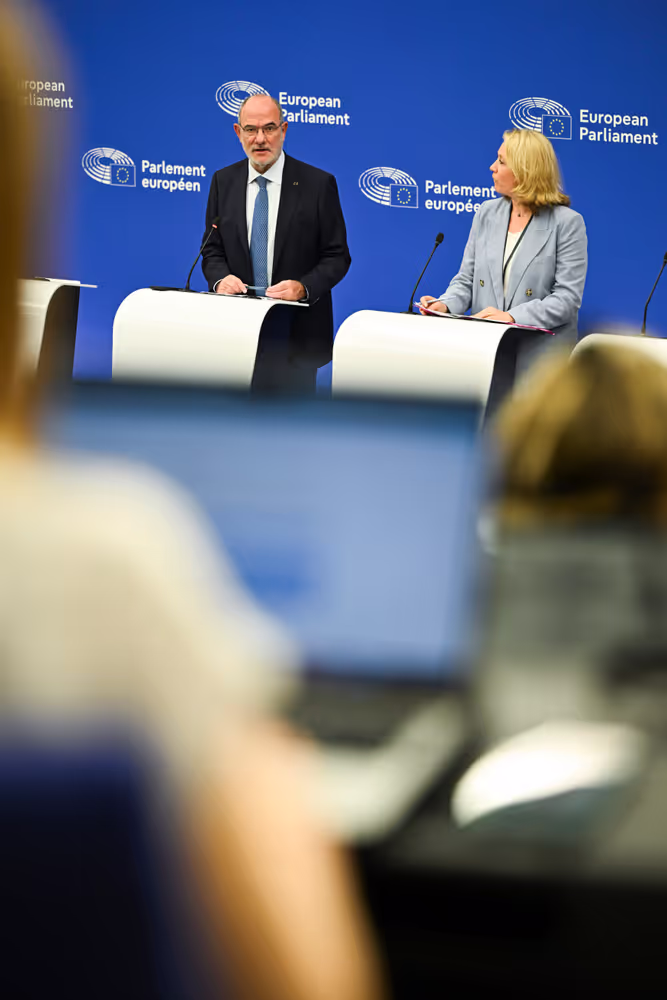 Last minute briefing