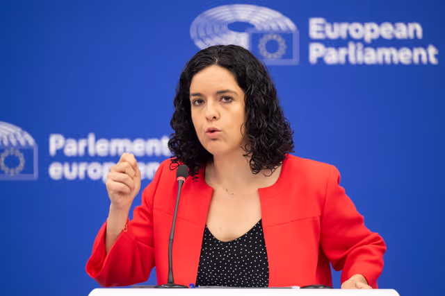 Φωτογραφία 10: Press briefing The Left