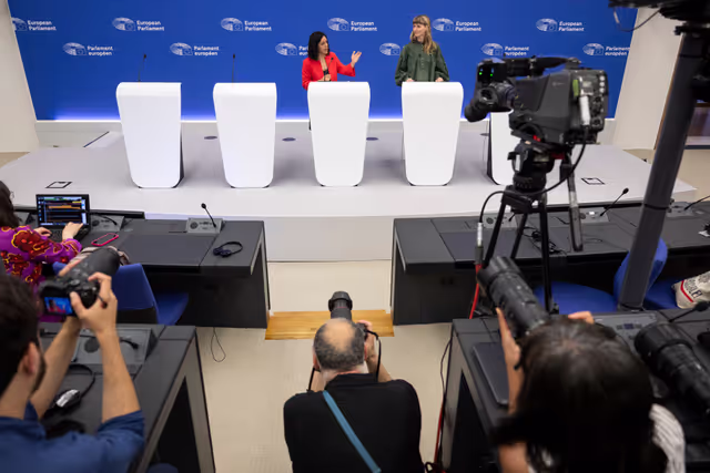 Φωτογραφία 8: Press briefing The Left