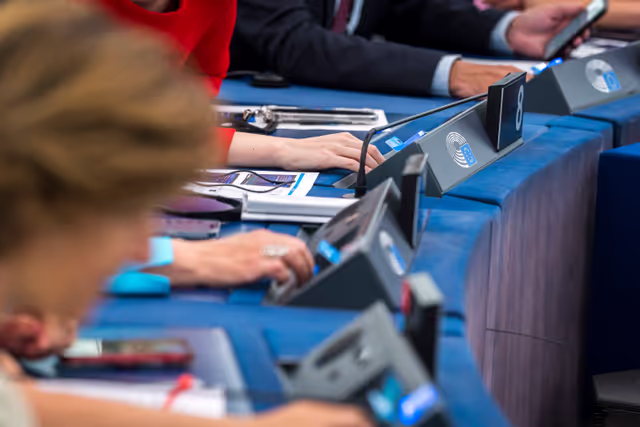 Снимка 27: EP Plenary session - Elections of Quaestors of Parliament