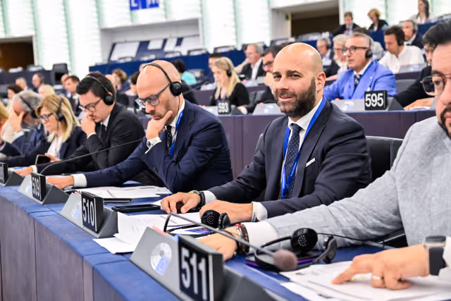 Foto 9: EP Plenary session - Voting session