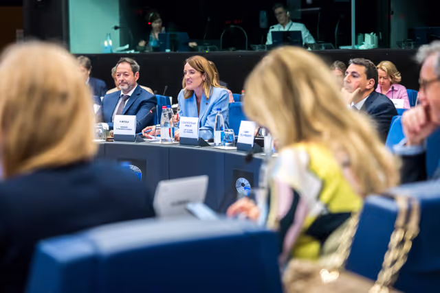 Foto 2: Meeting of the Conference of Presidents