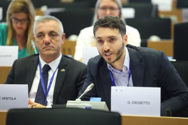 Photo 9 : ECON Committee constitutive meeting