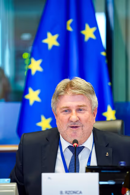 Foto 23: PETI Committee constitutive meeting