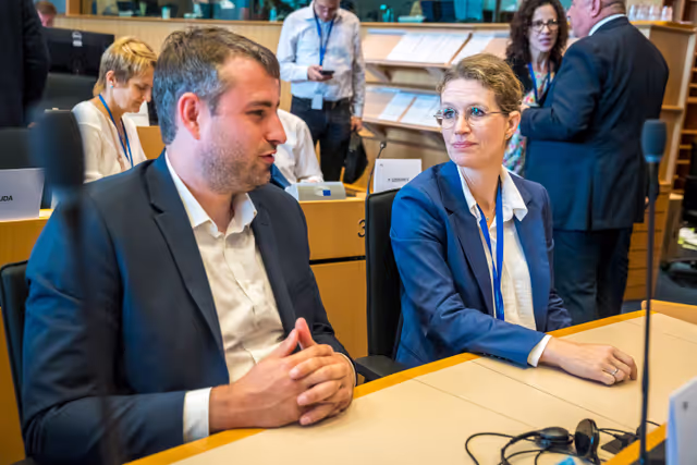 Suriet 30: EMPL Committee constitutive meeting