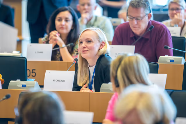 Suriet 14: EMPL Committee constitutive meeting