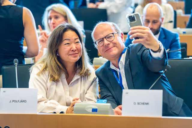 Photo 23 : SANT Committee constitutive meeting