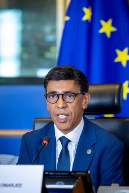 Foto 25: REGI Committee constitutive meeting