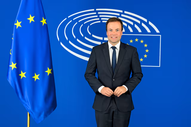 Foto 2: AFCO Committee constitutive meeting