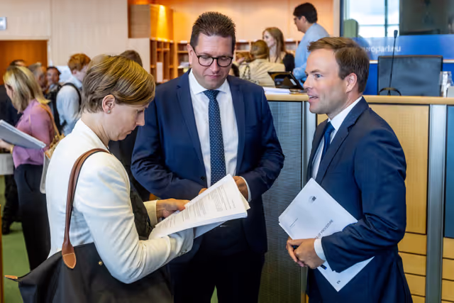 Foto 24: AFCO Committee constitutive meeting