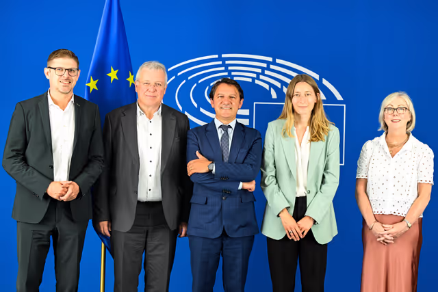 Fotografi 2: FISC Committee constitutive meeting