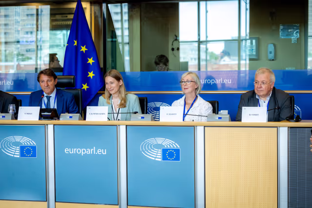 Fotografi 13: FISC Committee constitutive meeting