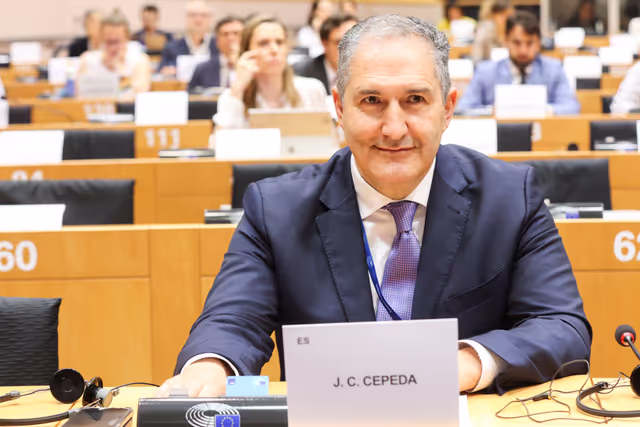 Foto 12: JURI Committee constitutive meeting