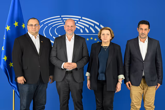 Φωτογραφία 1: CONT Committee constitutive meeting