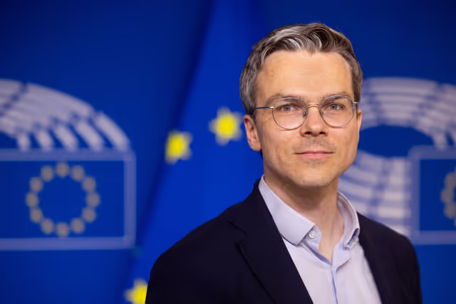 Valokuva 11: Thomas PELLERIN-CARLIN in the EP in Brussels