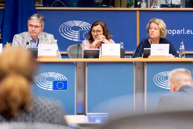 Foto 9: SANT Subcommittee