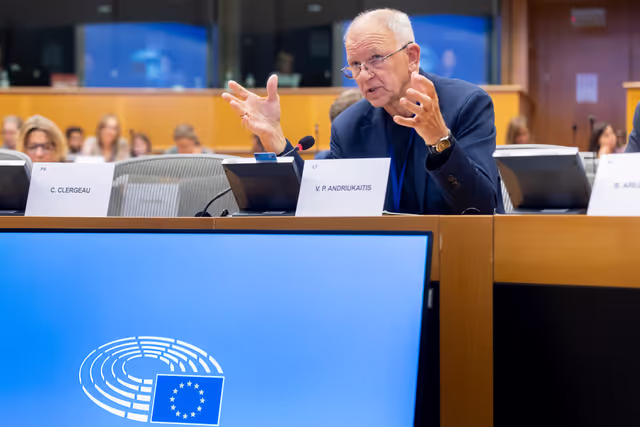 Foto 8: SANT Subcommittee