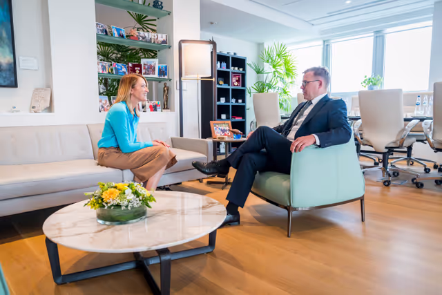Fotografija 1: Roberta METSOLA, EP President, meets with Petteri ORPO, Finnish Prime Minister