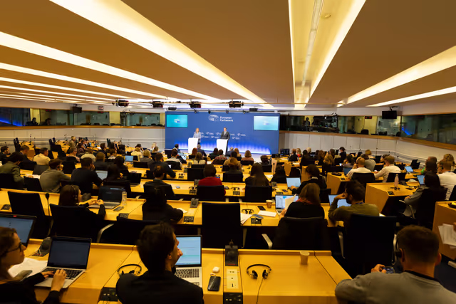 Valokuva 20: Pre-session briefing